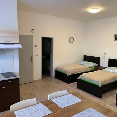 Apartements Studio 964 Líbeznice Kültér fotó
